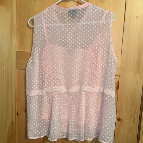 NEW! Liz Claiborne Button Up Sheer Tank - Picture 6 of 11